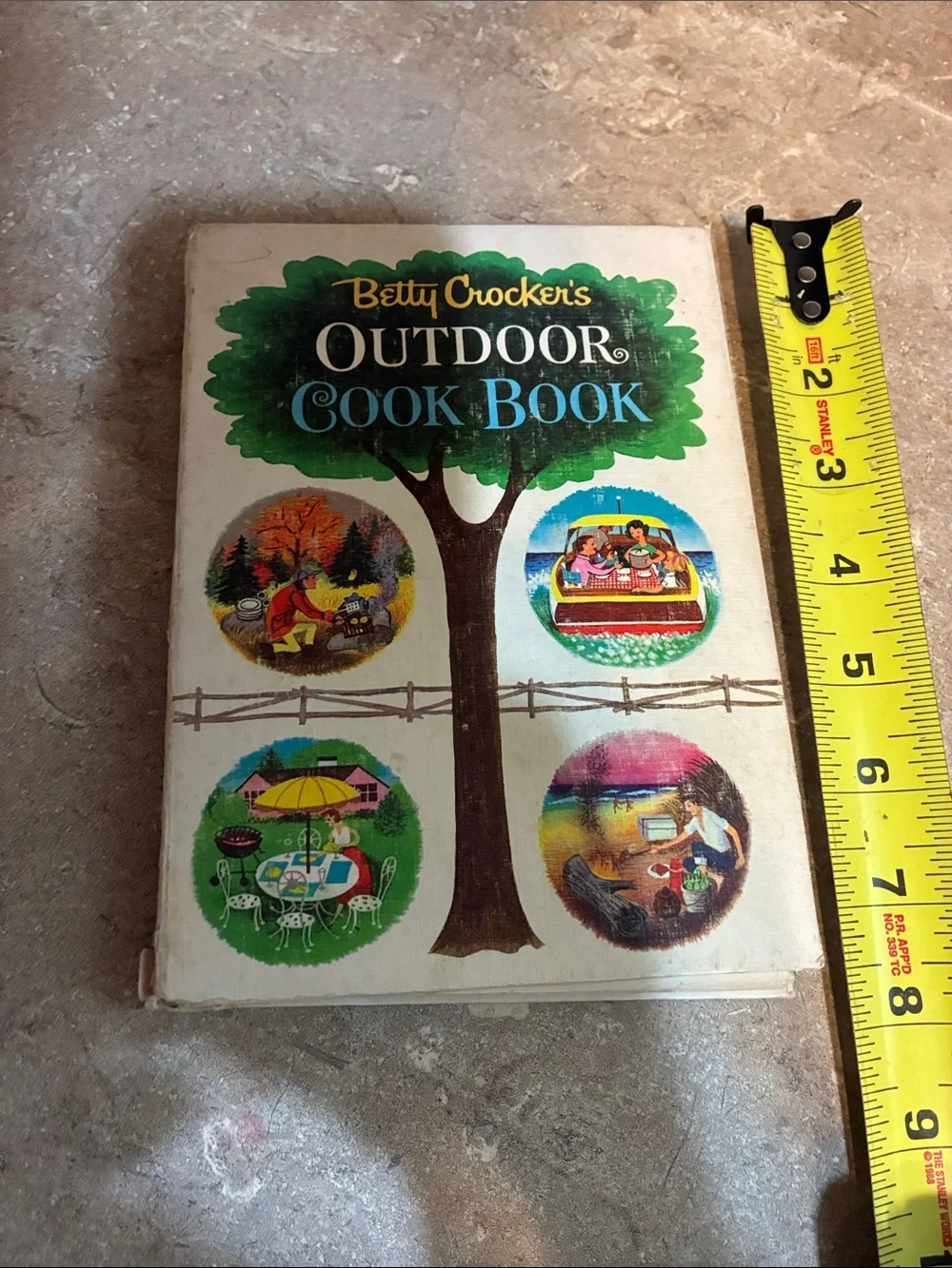 Betty Crocker Outdoor Cook Book - Green, White, Blue & Brown Cover Vintage